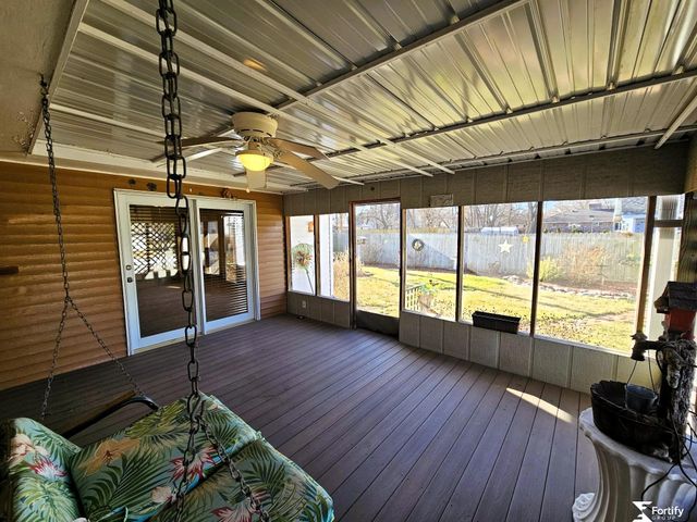 1017 K Street, Geneva, NE 68361