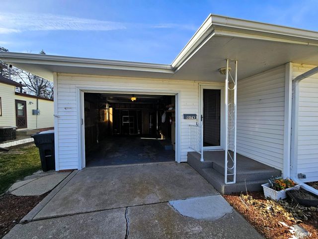 1017 K Street, Geneva, NE 68361