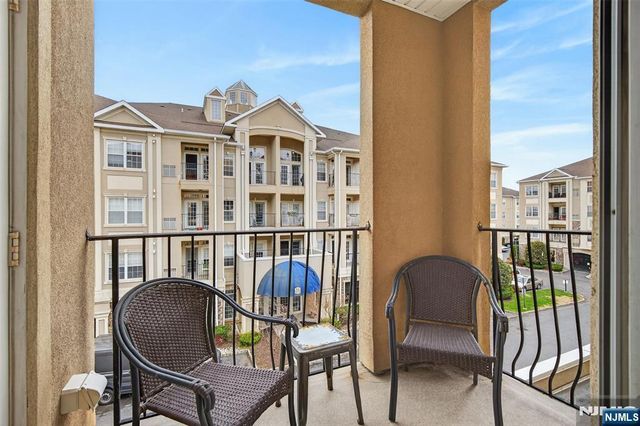 9210 Ravenscroft Road 627, Clifton, NJ 07013