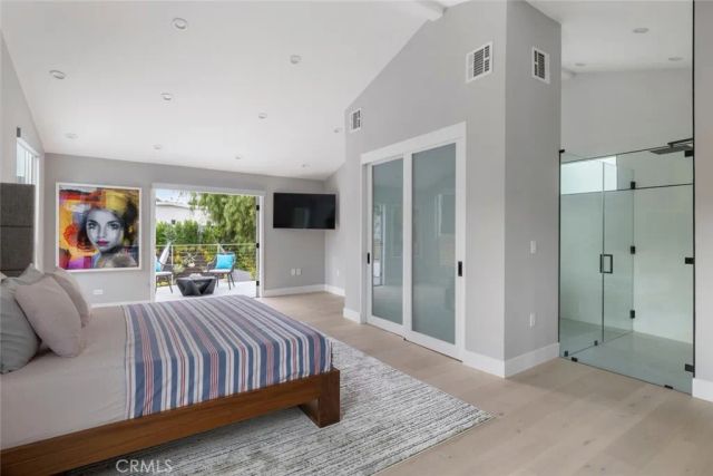 4731 Topanga Canyon Boulevard, Woodland Hills, CA 91364