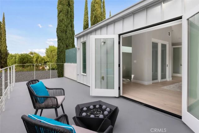 4731 Topanga Canyon Boulevard, Woodland Hills, CA 91364