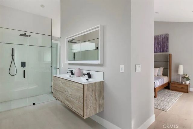 4731 Topanga Canyon Boulevard, Woodland Hills, CA 91364