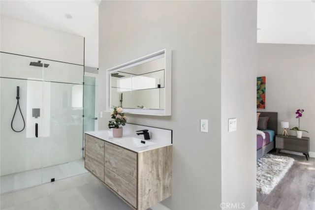 4731 Topanga Canyon Boulevard, Woodland Hills, CA 91364