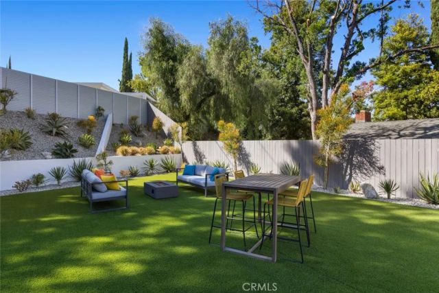 4731 Topanga Canyon Boulevard, Woodland Hills, CA 91364