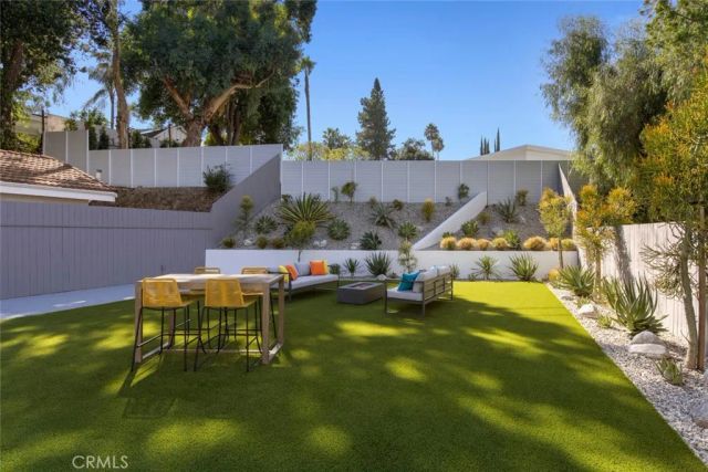 4731 Topanga Canyon Boulevard, Woodland Hills, CA 91364