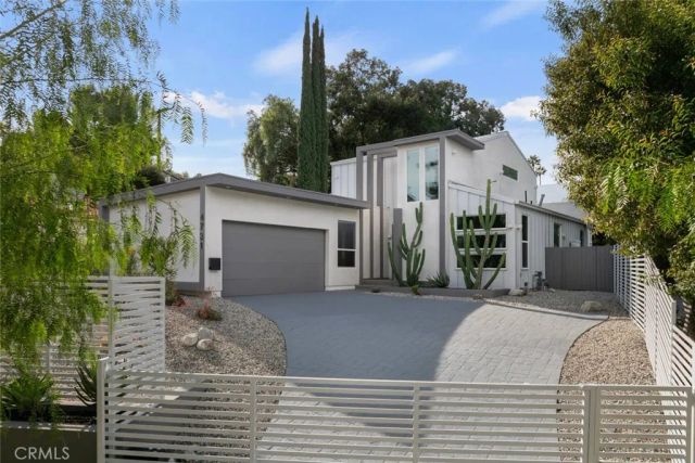 4731 Topanga Canyon Boulevard, Woodland Hills, CA 91364