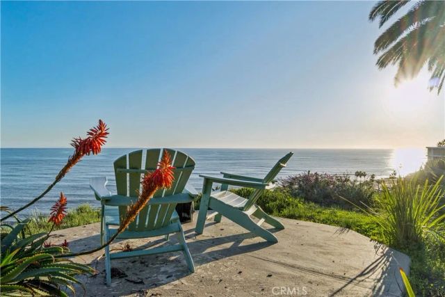 17350 W Sunset, Pacific Palisades, CA 90272