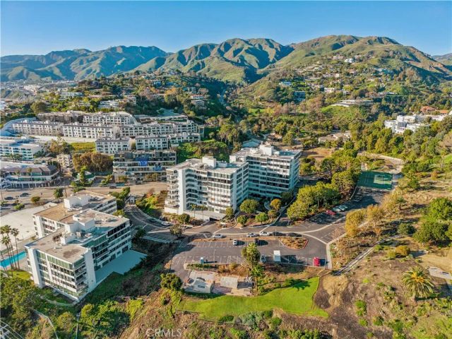 17350 W Sunset, Pacific Palisades, CA 90272