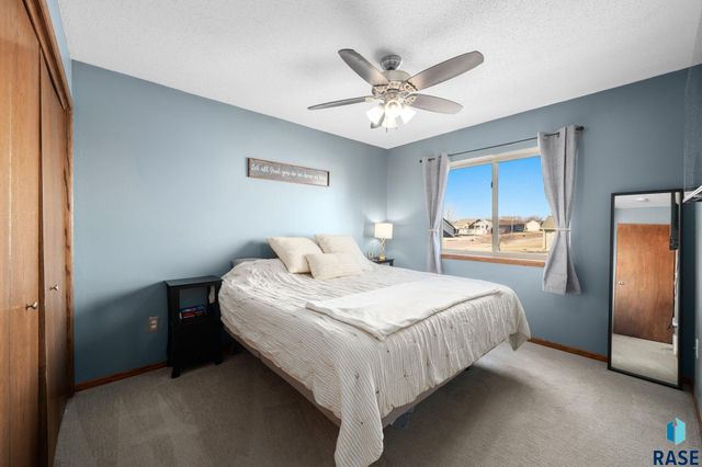 4600 S Grinnell Ave Avenue, Sioux Falls, SD 57106