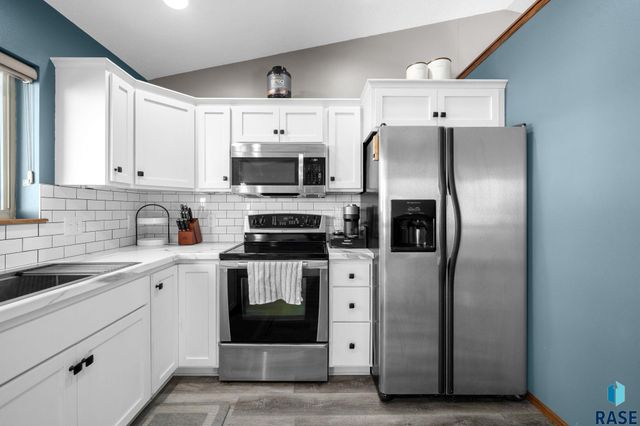 4600 S Grinnell Ave Avenue, Sioux Falls, SD 57106