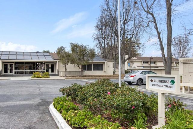 1271 Crescent Terrace, Sunnyvale, CA 94087