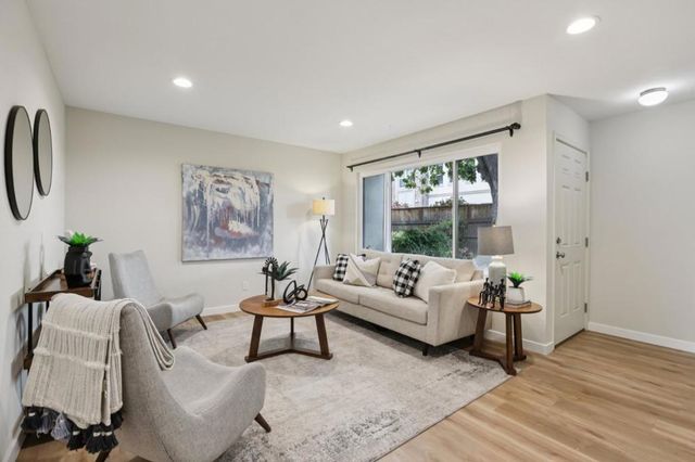 1271 Crescent Terrace, Sunnyvale, CA 94087