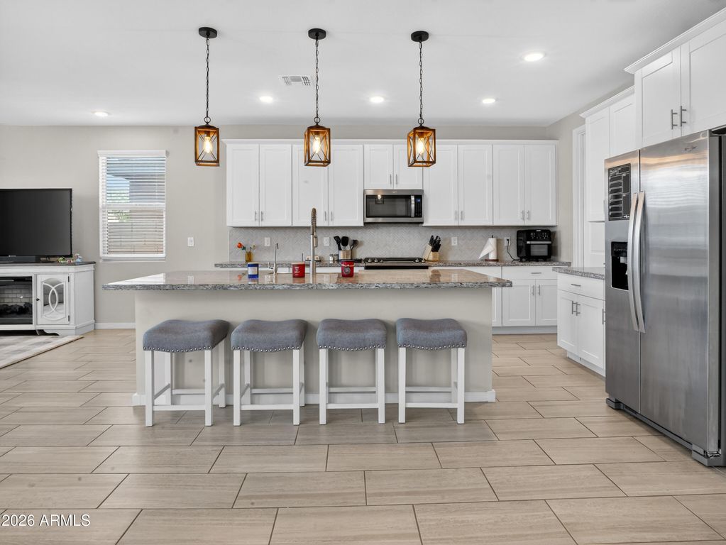 17381 W RUNNING DEER Trail, Surprise, AZ 85387 — photo 4