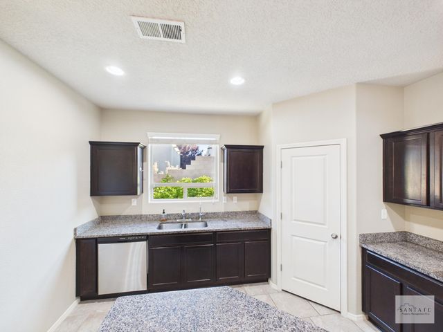 8716 Warm Wind Place NW, Albuquerque, NM 87120