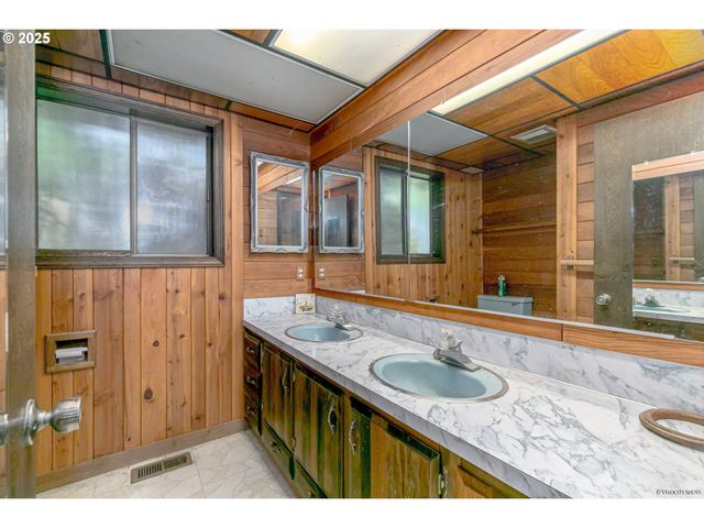 43232 Se KLEINSMITH Rd, Sandy, OR 97055
