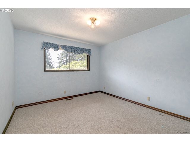43232 Se KLEINSMITH Rd, Sandy, OR 97055