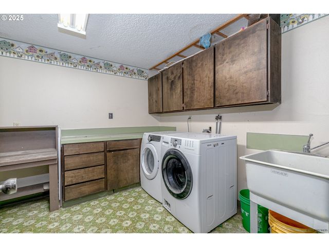 43232 Se KLEINSMITH Rd, Sandy, OR 97055