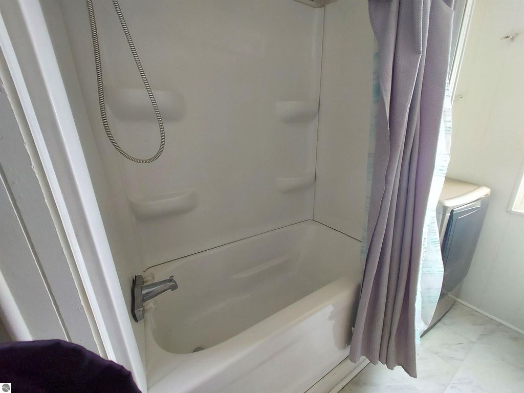 Image 16 of property listing at 860 Manor Lane, Traverse City, MI 49686