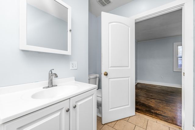 156 Abbie Street Se, City Of Wyoming, MI 49548