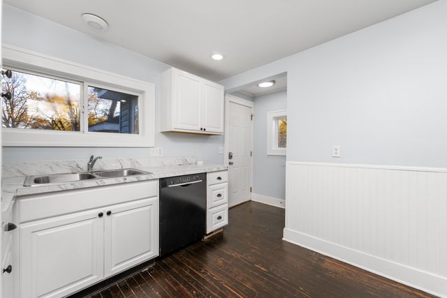 156 Abbie Street Se, City Of Wyoming, MI 49548