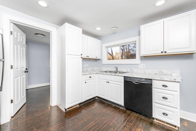 156 Abbie Street Se, City Of Wyoming, MI 49548