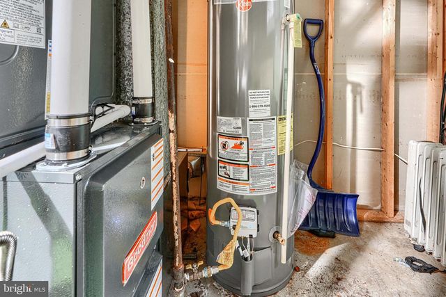 6908 DRYLOG ST, Capitol Heights, MD 20743