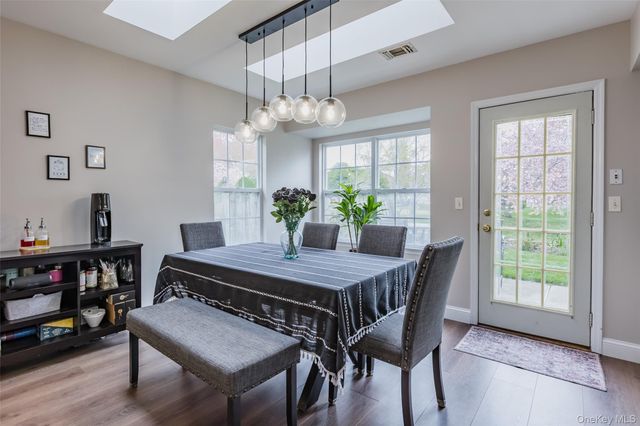 6 Julia Circle 6, Middle Island, NY 11953