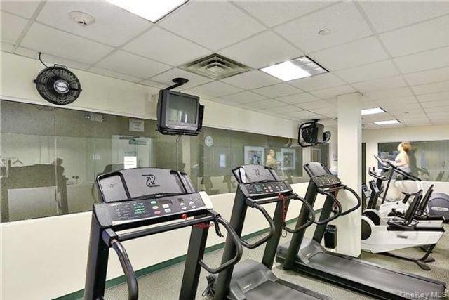 6 Julia Circle 6, Middle Island, NY 11953