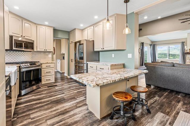 2816 Pioneer Way, Jamul, CA 91935