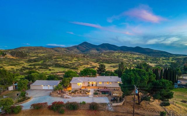 2816 Pioneer Way, Jamul, CA 91935