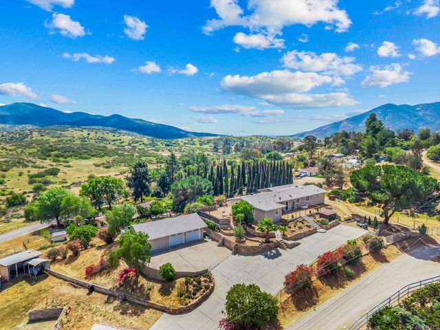 2816 Pioneer Way, Jamul, CA 91935