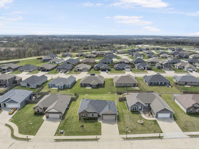 3600 MEANDERING CT, Columbia, MO 65202