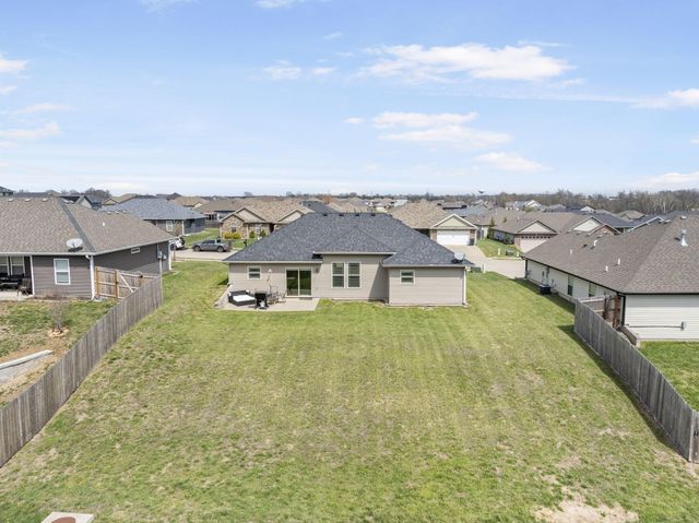 3600 MEANDERING CT, Columbia, MO 65202