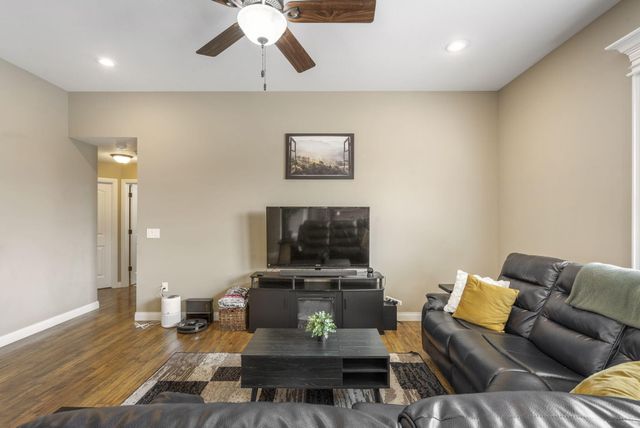 3600 MEANDERING CT, Columbia, MO 65202