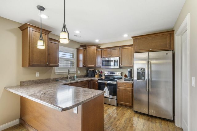 3600 MEANDERING CT, Columbia, MO 65202