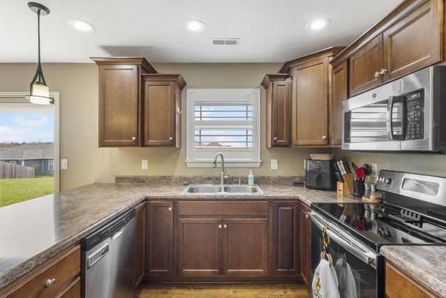 3600 MEANDERING CT, Columbia, MO 65202