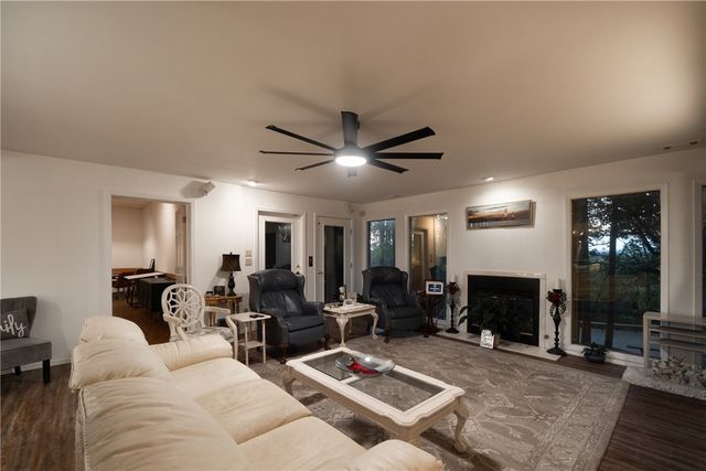 4 Briarwood Lane, Clarksville, AR 72830