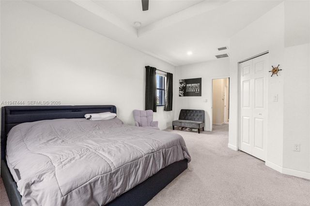 77 NE 37th Pl, Homestead, FL 33033