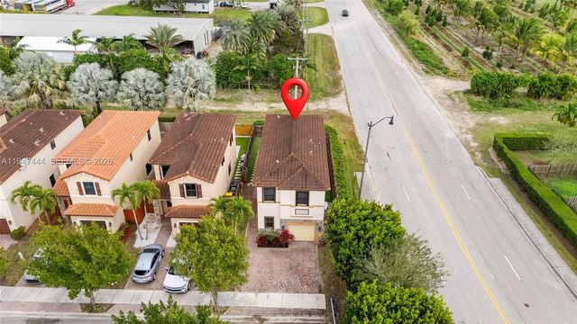 77 NE 37th Pl, Homestead, FL 33033