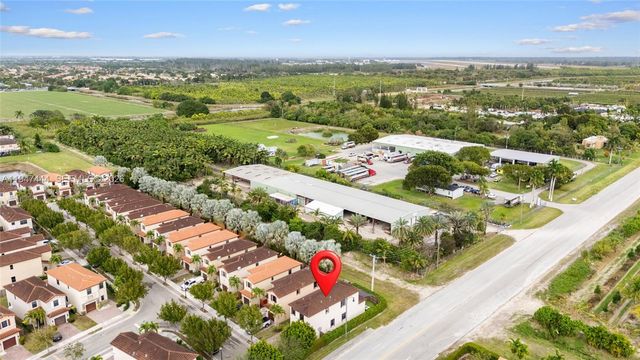 77 NE 37th Pl, Homestead, FL 33033