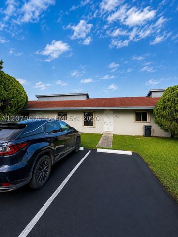 28331 SW 141st Ct, Homestead, FL 33033