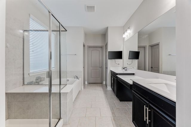 3412 Weyburn Drive, Mansfield, TX 76084