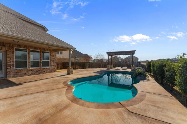 3412 Weyburn Drive, Mansfield, TX 76084