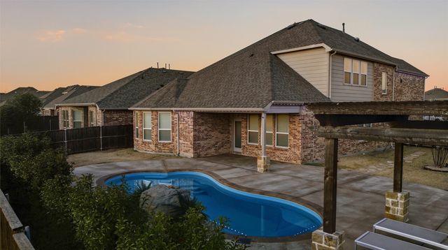 3412 Weyburn Drive, Mansfield, TX 76084
