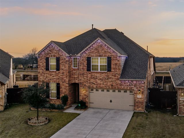 3412 Weyburn Drive, Mansfield, TX 76084