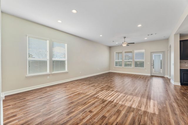 3412 Weyburn Drive, Mansfield, TX 76084