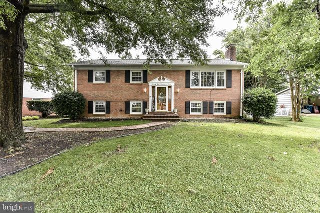 7807 SUFFOLK CT, Alexandria, VA 22315