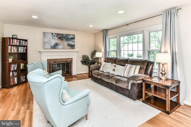 7807 SUFFOLK CT, Alexandria, VA 22315