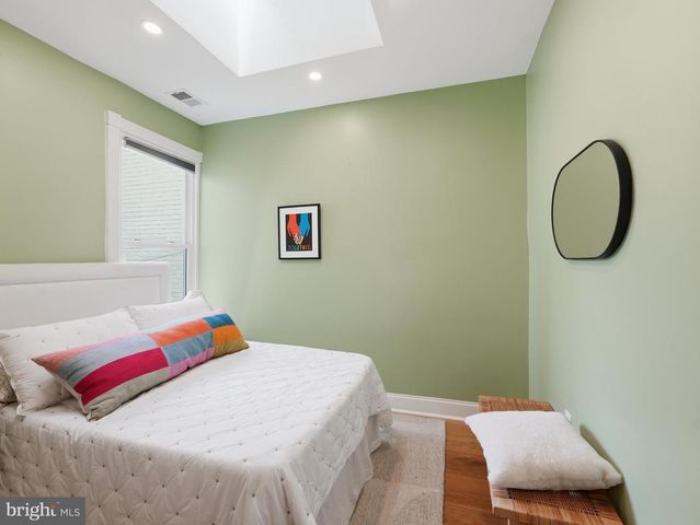 626 MORTON PL NE, Washington, DC 20002