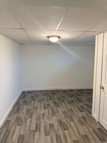 693 Maurine Drive, Columbus, OH 43228